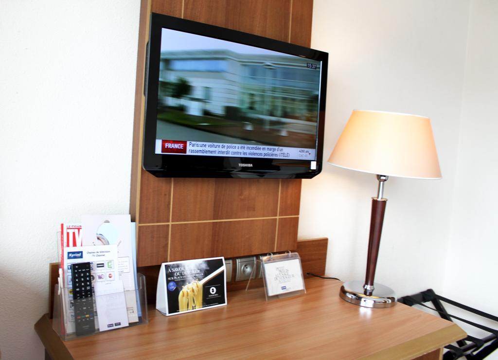 คีเรียด เคลอร์มงต์ เฟอร์ราด เซ็นเตอร์ Hotel แคลร์มงต์-แฟร์รองด์ ภายนอก รูปภาพ